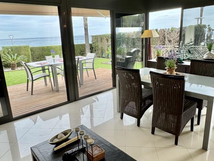 APARTBEACH y VILLA PLAYA CRISTAL