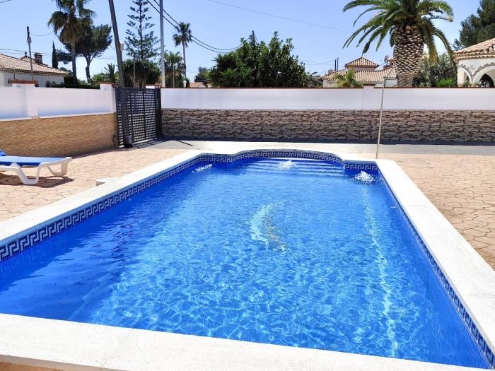APARTBEACH CASA TANIA CON PISCINA y BARBACOA